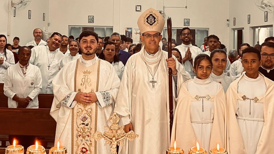 Dom Luiz celebra na Paróquia Santo Expedito e Nossa Senhora da Abadia